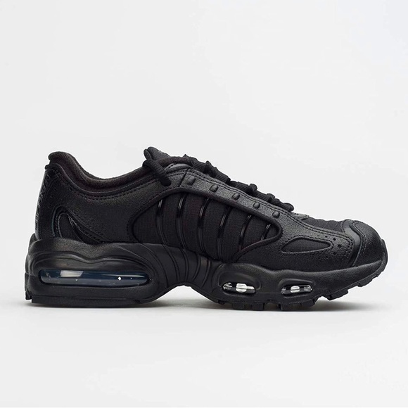 Nike Air Max Tailwind IV unisex 
6Y wears like a 7us - Picture 2 of 10